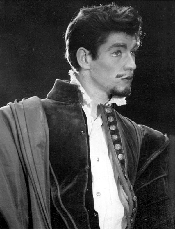 Ian McKellen in the role of Count Claudio Belgrade Theatre Coventry
