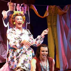 2005, ALADDIN: Widow Twankey (Ian McKellen), Aladdin (Neil McDermott)  - Photo by Manuel Harlan