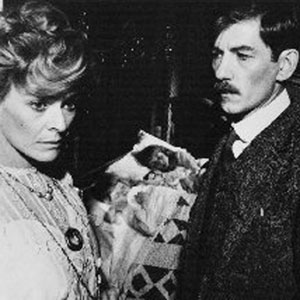 Janet Suzman (Frieda Lawrence)  and  Ian McKellen (D H Lawrence)