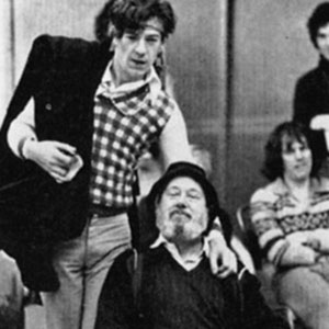 1976, ROMEO AND JULIET (1976): Ian McKellen (Romeo) and David Waller (Friar Lawrence) in rehearsal with Richard Durden and Greg Hicks  - Photo by Nobby Clark