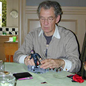 2000, X-MEN: Ian McKellen meets Magneto in Bill Condons dining room, June 2000  - Photo by Keith Stern