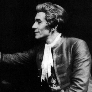 Ian McKellen (Salieri) starts his seduction of Jane Seymour (Constanze)