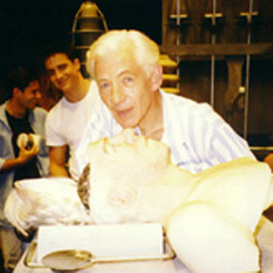 Brendan Fraser (Clay) and Ian McKellen (Whale) on Dream Sequence set.