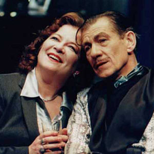 Clare Higgins (Liz) and Ian McKellen (Garry Essendine)