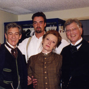 Backstage<br>
Rear: Alisdair Simpson<br>
Front: Ian McKellen, Charlotte Cornwell, Stephen Moore