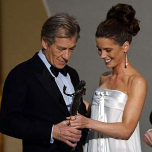 2002, THE LORD OF THE RINGS: THE FELLOWSHIP OF THE RING: SAG Awards, with Kate Beckinsale.  Sir Ians wardrobe by <a href=http://www.johnvarvatos.com target =_blank>John Varvatos</a>.  