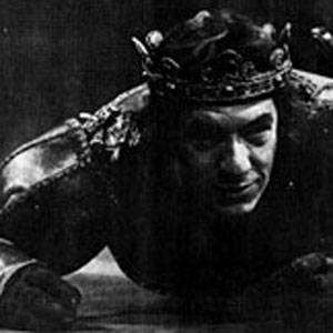 How can you say to me I am King? (III.2.177)