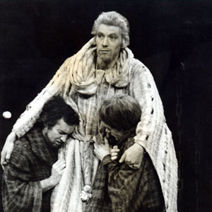 Squire (David Caldor) and Baldock (David Strong) with Edward II (Ian McKellen) in Heath Abbey