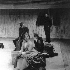 1989, OTHELLO: Emilia (Zo� Wanamaker) and Iago (Ian McKellen)  - Photo by Emma Williams