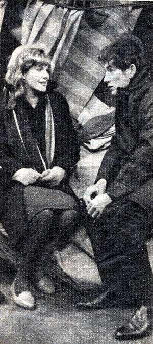 1965, SUNDAY OUT OF SEASON: Elaine (Lynn Redgrave) and Victor (Ian McKellen)  