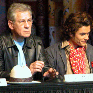 2003, THE LORD OF THE RINGS: RETURN OF THE KING: Press conference at Te Papa museum, Wellington NZ: Ian McKellen, Orlando Bloom  - Photo by Keith Stern