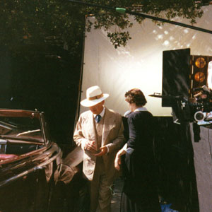 Whale (Ian McKellen) and Hanna (Lynn Redgrave)