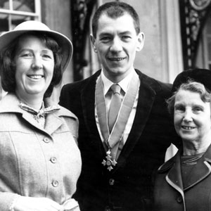 Gladys McKellen (step-mother), Ian McKellen (having just received C.B.E.) and Jean Jones (sister) outside Buckingham Palace, October 1979