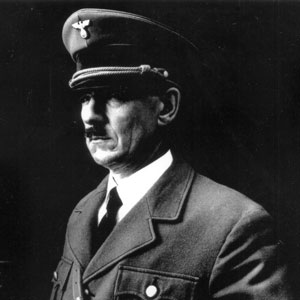 1989, COUNTDOWN TO WAR: Ian McKellen as Hitler  - Photo by Michael Woods