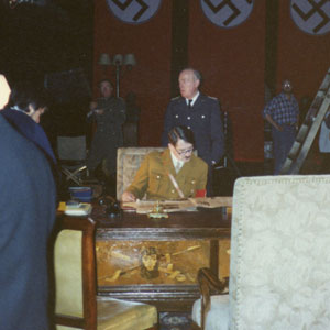 1989, COUNTDOWN TO WAR: Between takes  