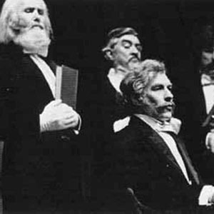 Griffith Jones (Vigeland), Ivan Beavis (Rummell), Ian McKellen (Karsten Bernick), and Leon Tanner (Sandstad)