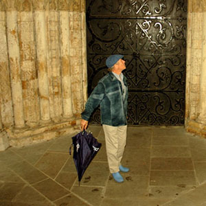 2005, THE DA VINCI CODE: The main West door was still locked weekday mid-morning.  After all, this is a private church.  It serves the Inns of Court and has a close association with Middle Temple, of which I am an honorary Master.  My ashes may be lodged within, at some date yet to be determined.  - Photo by Keith Stern