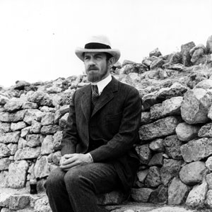 D. H. Lawrence (Ian McKellen)
