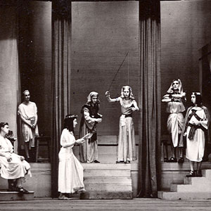 At court: Catch it, Highness, catch it! -- Asnath (Ian McKellen in front of left pillar).
