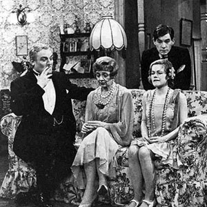 L-r: Charles Gray (Richard Greatham), Celia Johnson (Judith Bliss), Lynn Redgrave (Jackie), Ian McKellen (Simon Bliss), Lucy Fleming (Sorel Bliss)