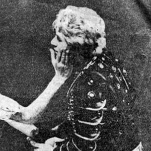 Gaveston (James Laurenson) and Edward (Ian McKellen)