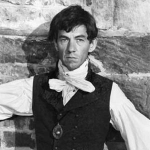 Pierre Chauvelin (Ian McKellen) with his back to the wall at the story�s climax