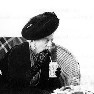 Maggie Smith (Duchess of York) between shots