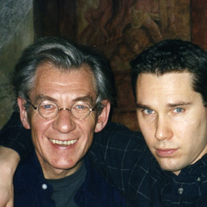 1999, X-MEN: Ian McKellen (Magneto), Bryan Singer (Director), Thomas DeSanto (Producer) on the set in Toronto  