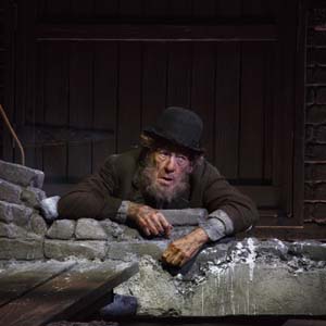 Estragon (Ian McKellen) in Waiting for Godot