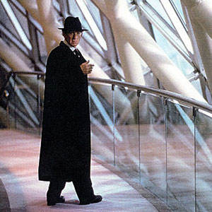 This production still shows Ian McKellen in civilian clothes as Erik Lensherr/Magneto in X-Men